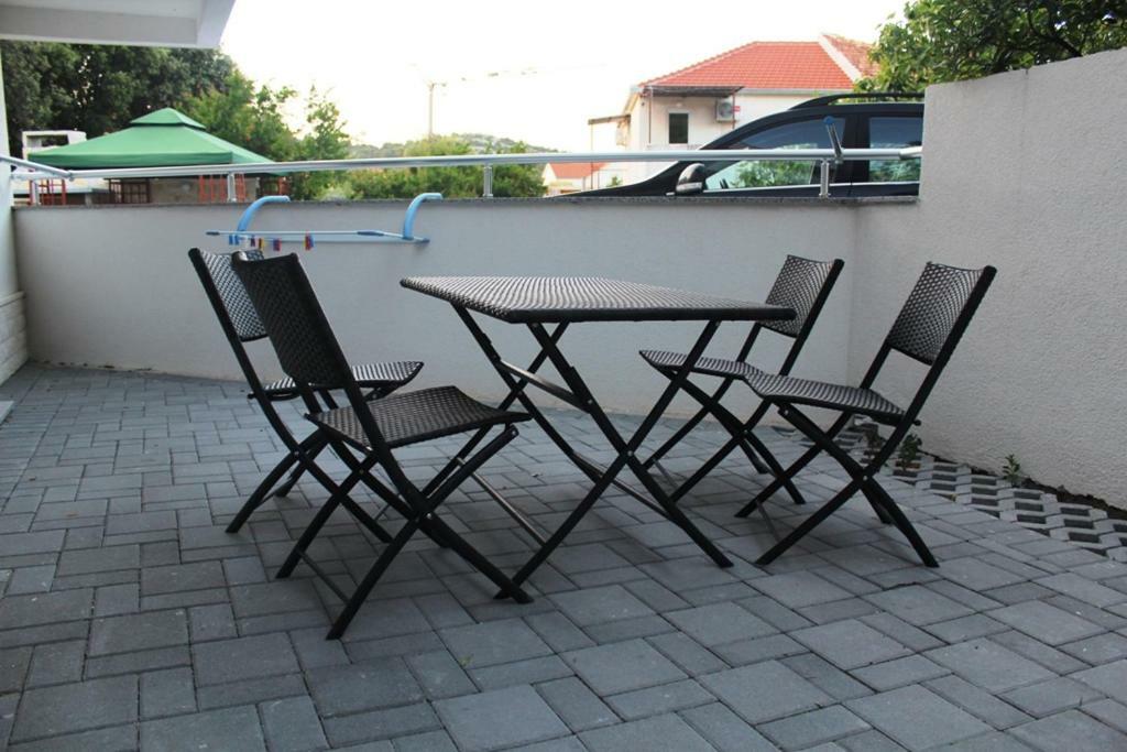 יזרה Apartment Sax מראה חיצוני תמונה