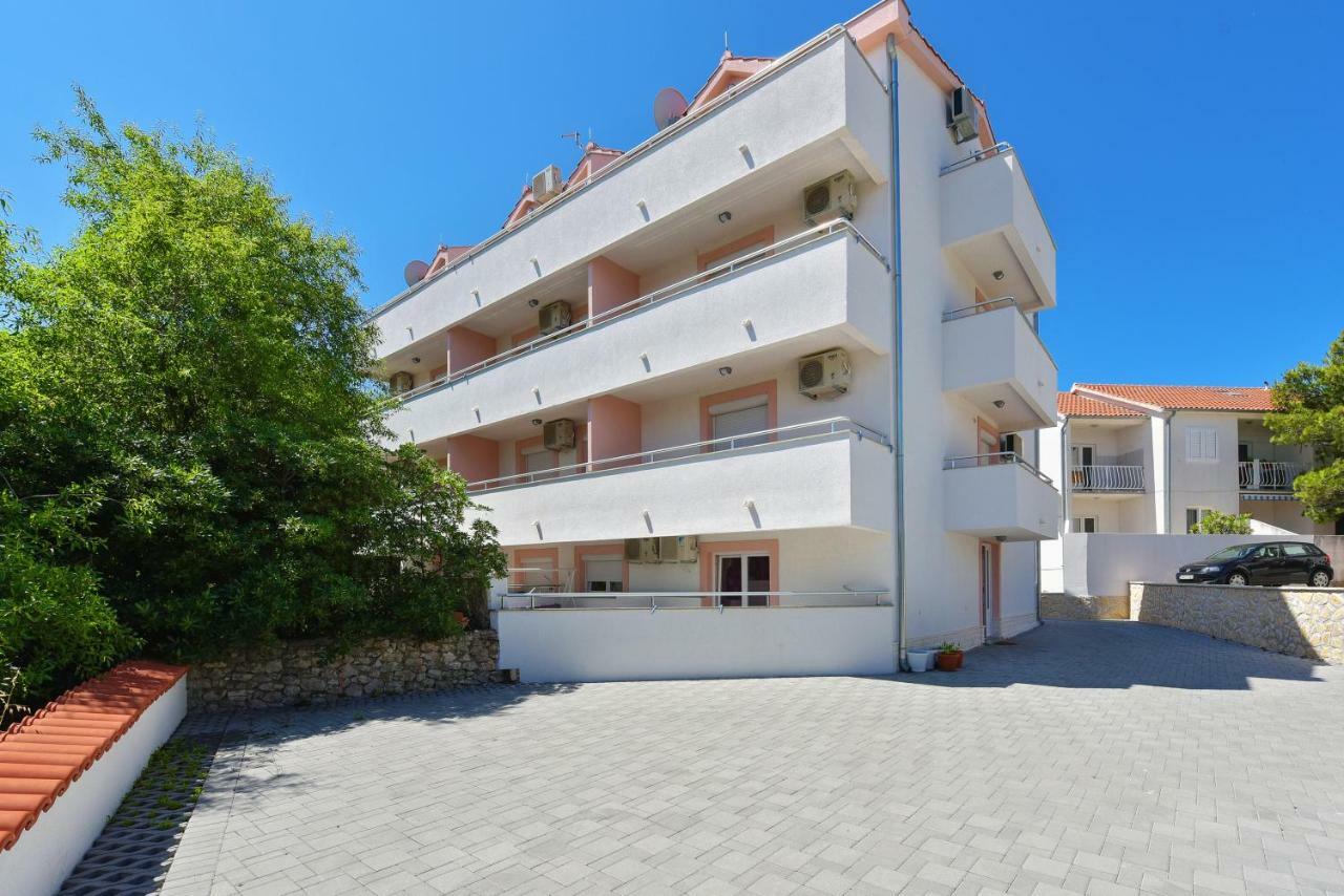 יזרה Apartment Sax מראה חיצוני תמונה